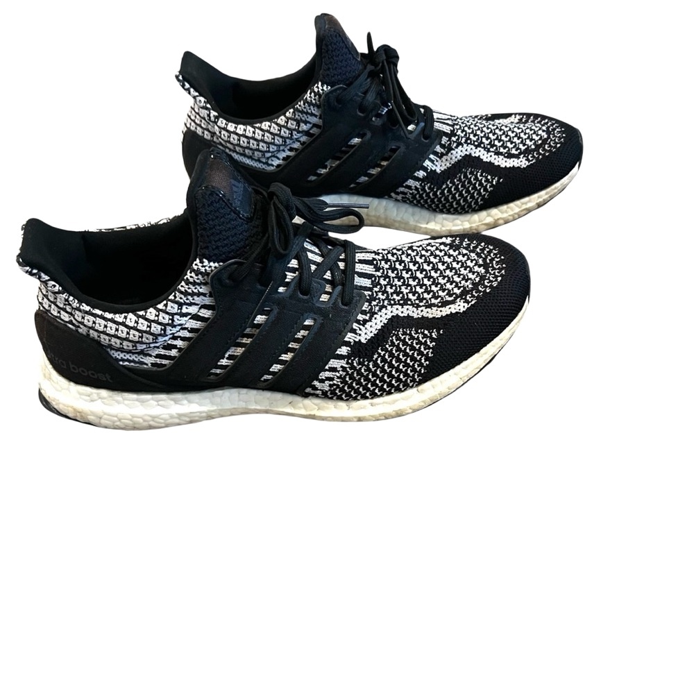 Adidas UltraBoost 5.0‎ DNA Oreo Sneaker Size 8 Athletic